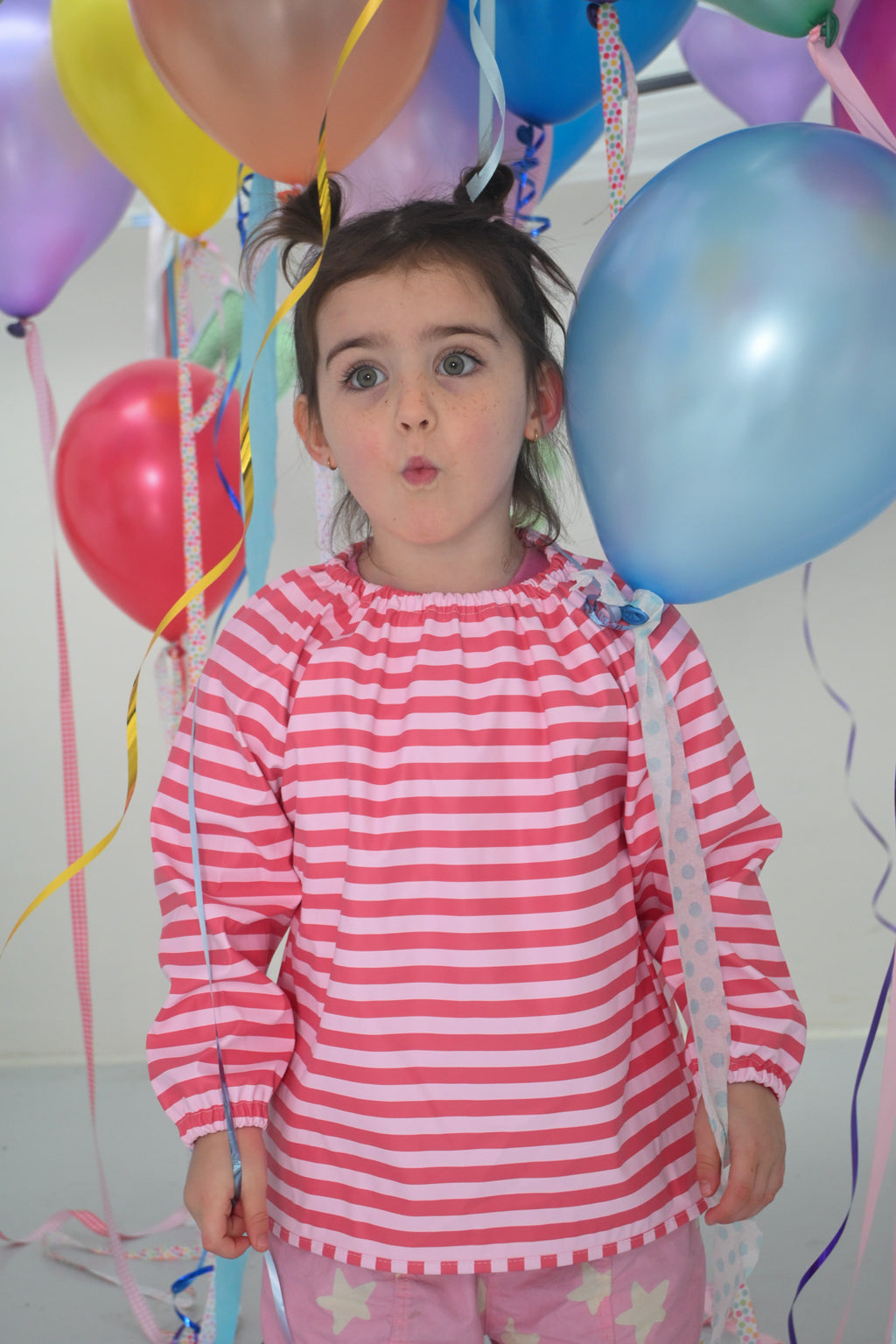 Easy clean Sherbet art smock and food bib for toddlers