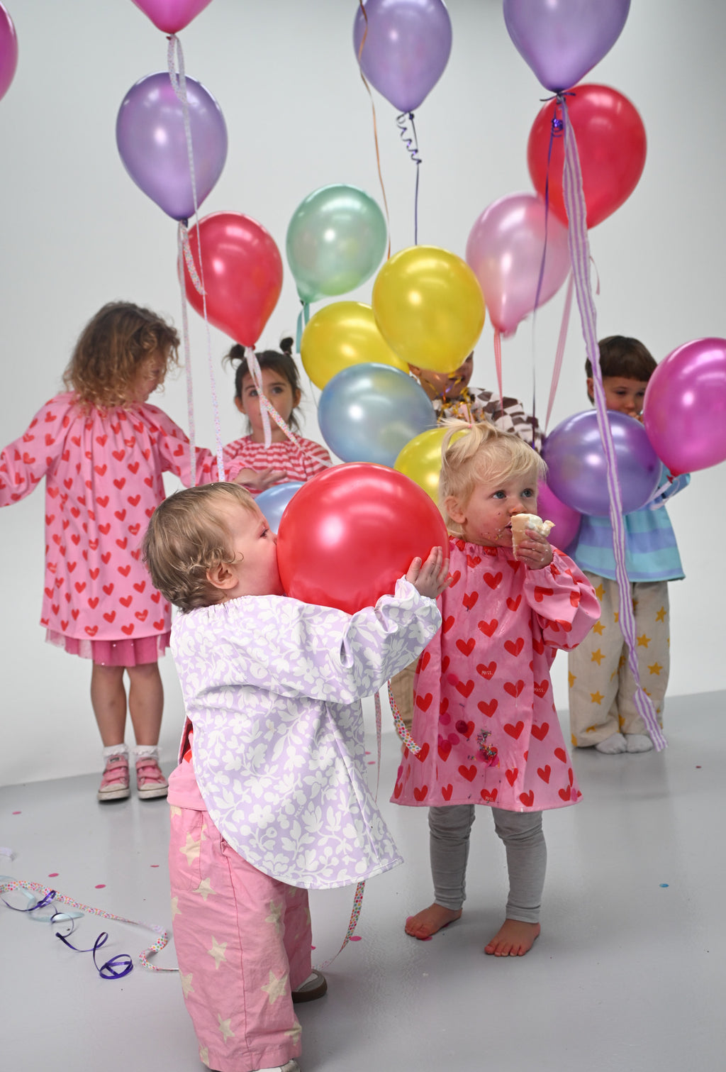 Easy clean waterproof art smock for messy play and mealtimes